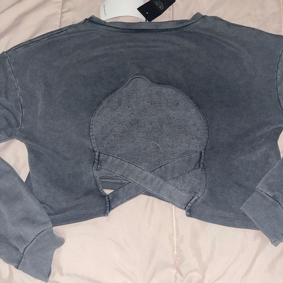 CROP TOP LONG SLEEVE - Picture 4 of 4